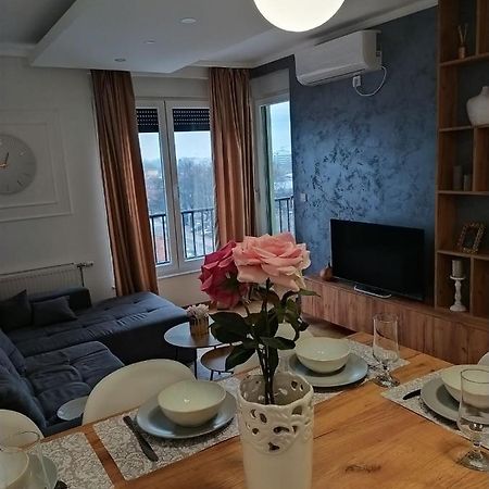 Apartman Milla Lux Новий Сад Екстер'єр фото