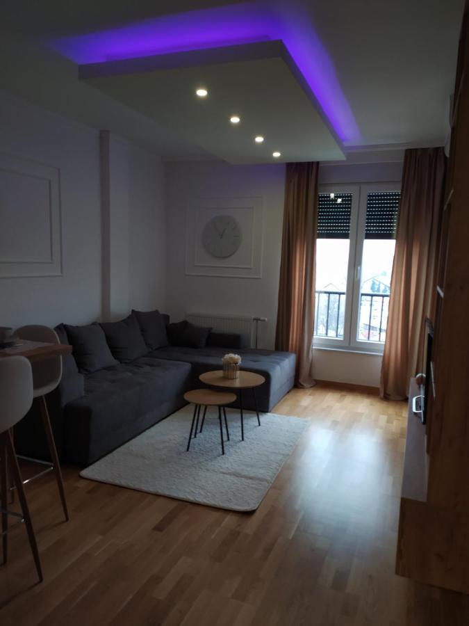 Apartman Milla Lux Новий Сад Екстер'єр фото