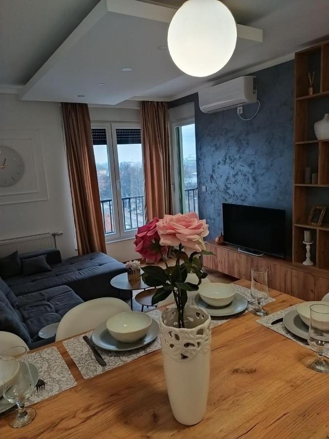 Apartman Milla Lux Новий Сад Екстер'єр фото