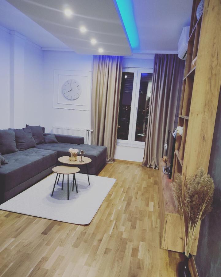 Apartman Milla Lux Новий Сад Екстер'єр фото